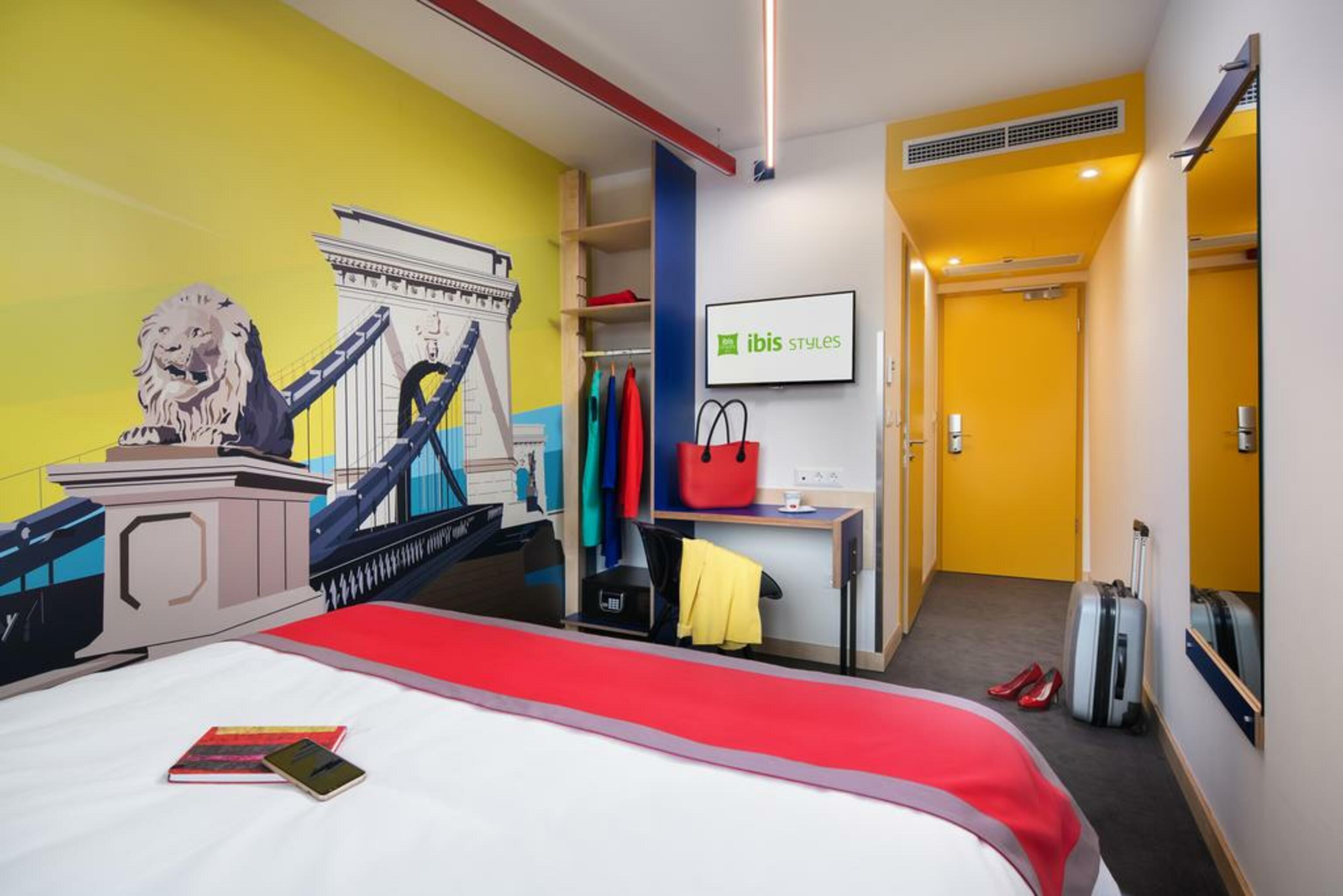 Hotel Ibis Styles Budapest Citywest Exterior foto