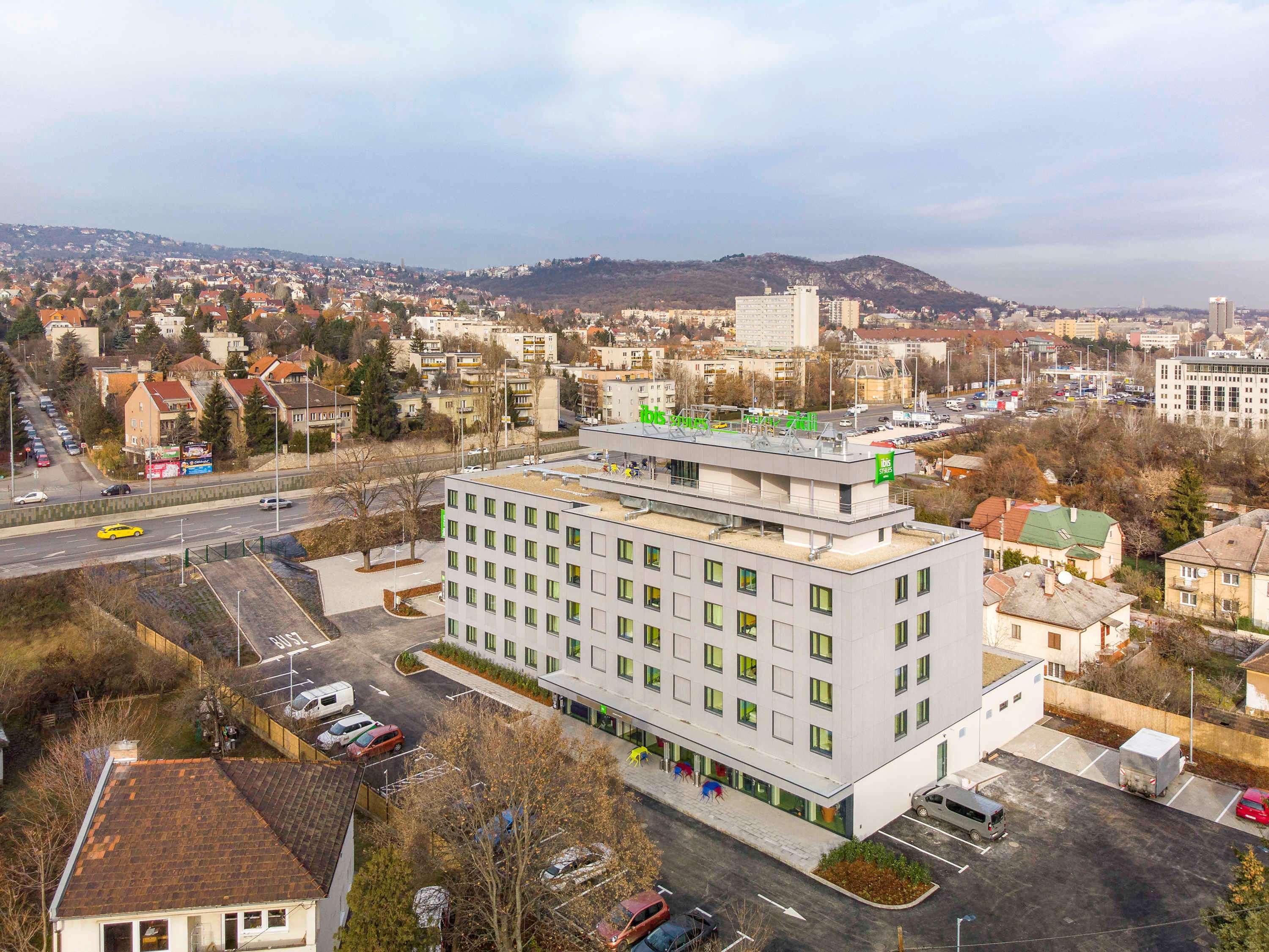 Hotel Ibis Styles Budapest Citywest Exterior foto